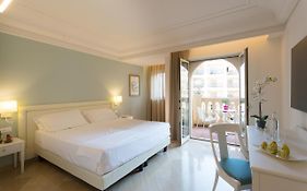 Hellenia Yachting Hotel & Spa