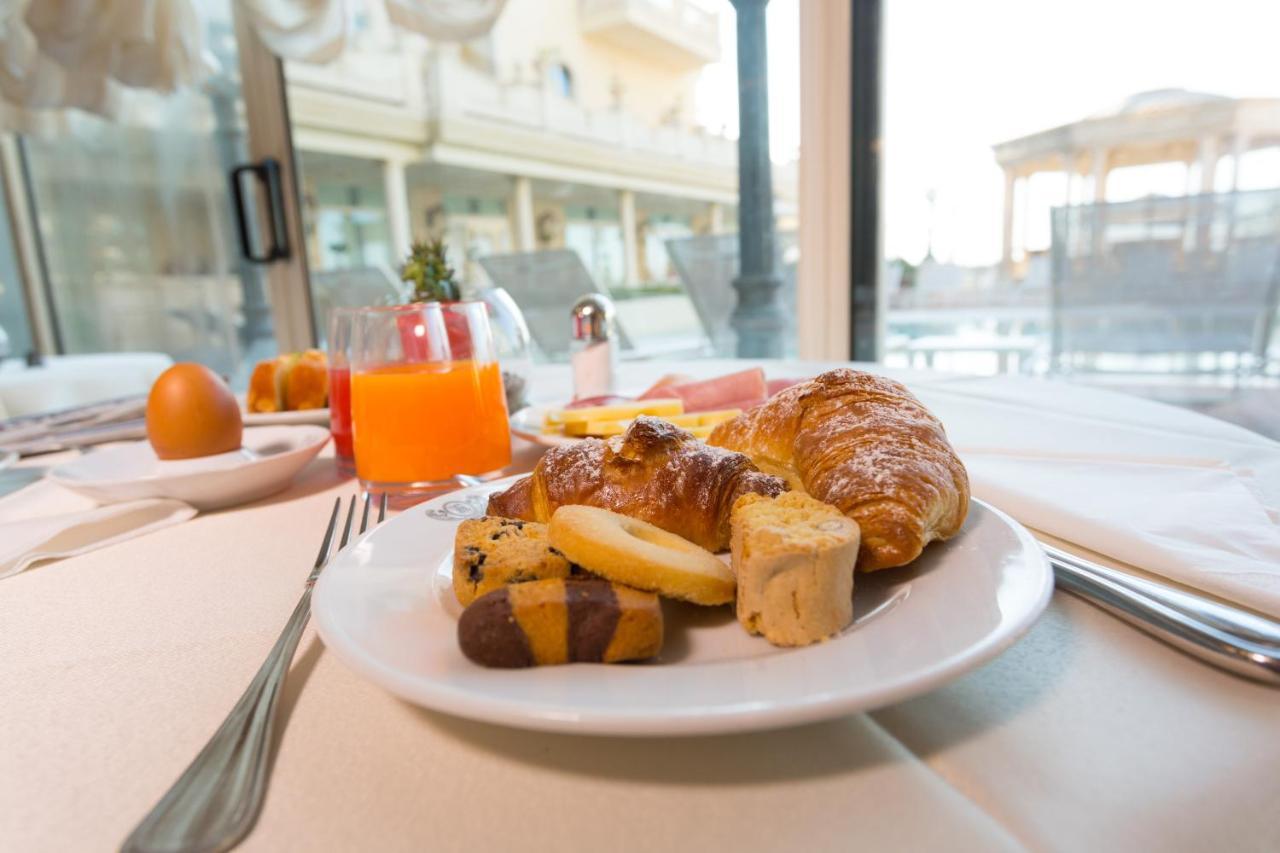 Hellenia Yachting Hotel & Spa Giardini Naxos Esterno foto
