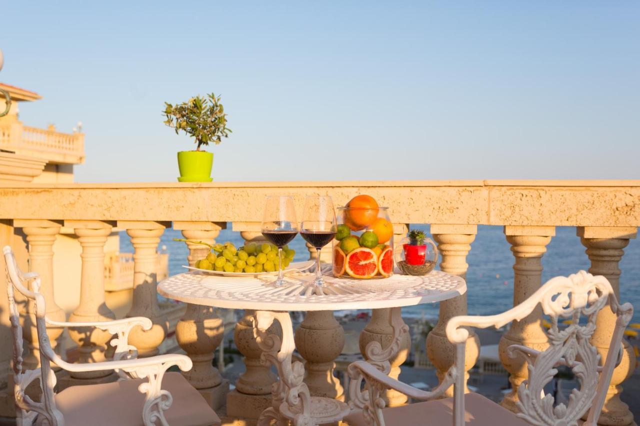 Hellenia Yachting Hotel & Spa Giardini Naxos Esterno foto