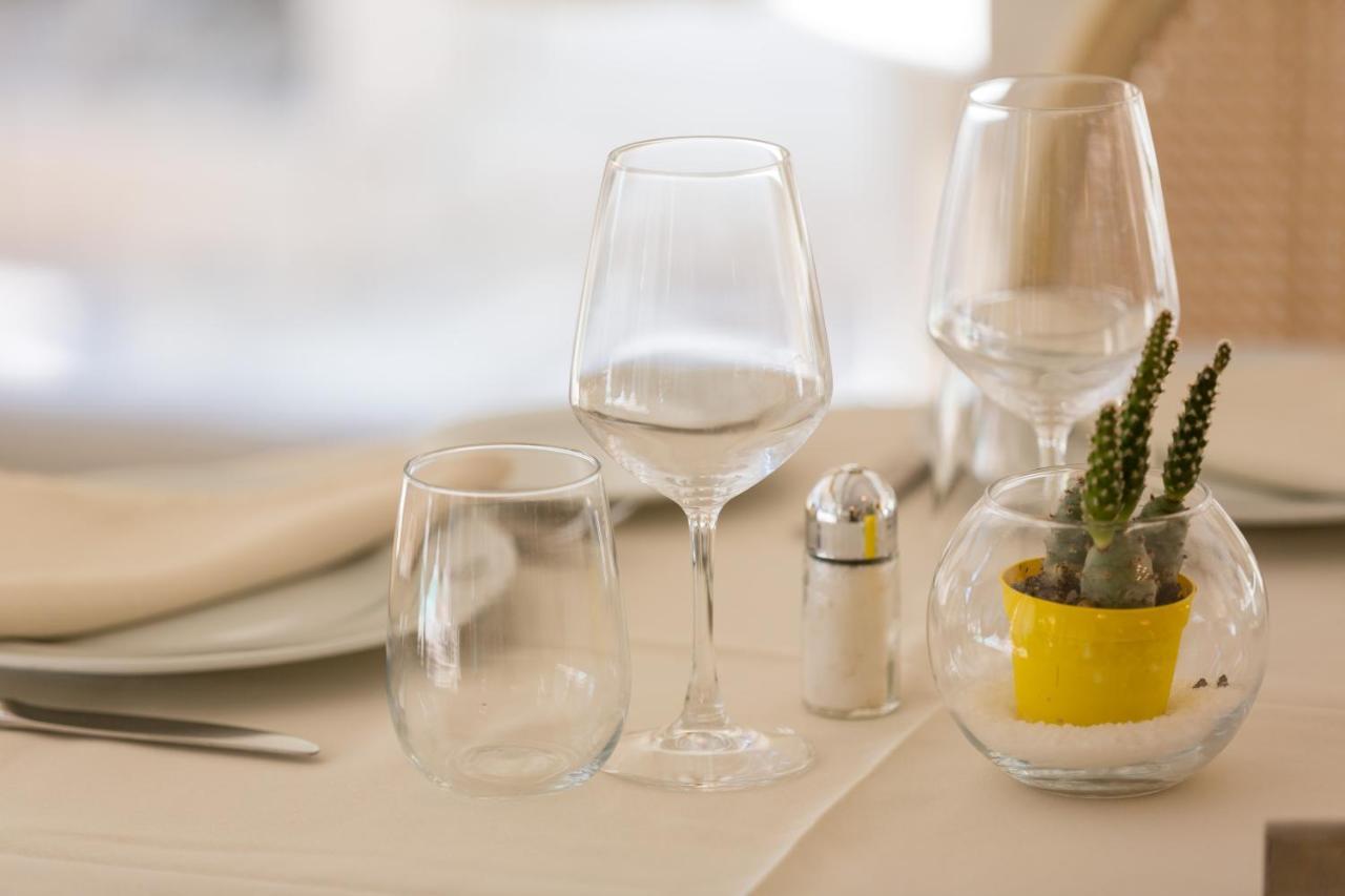 Hellenia Yachting Hotel & Spa Giardini Naxos Esterno foto