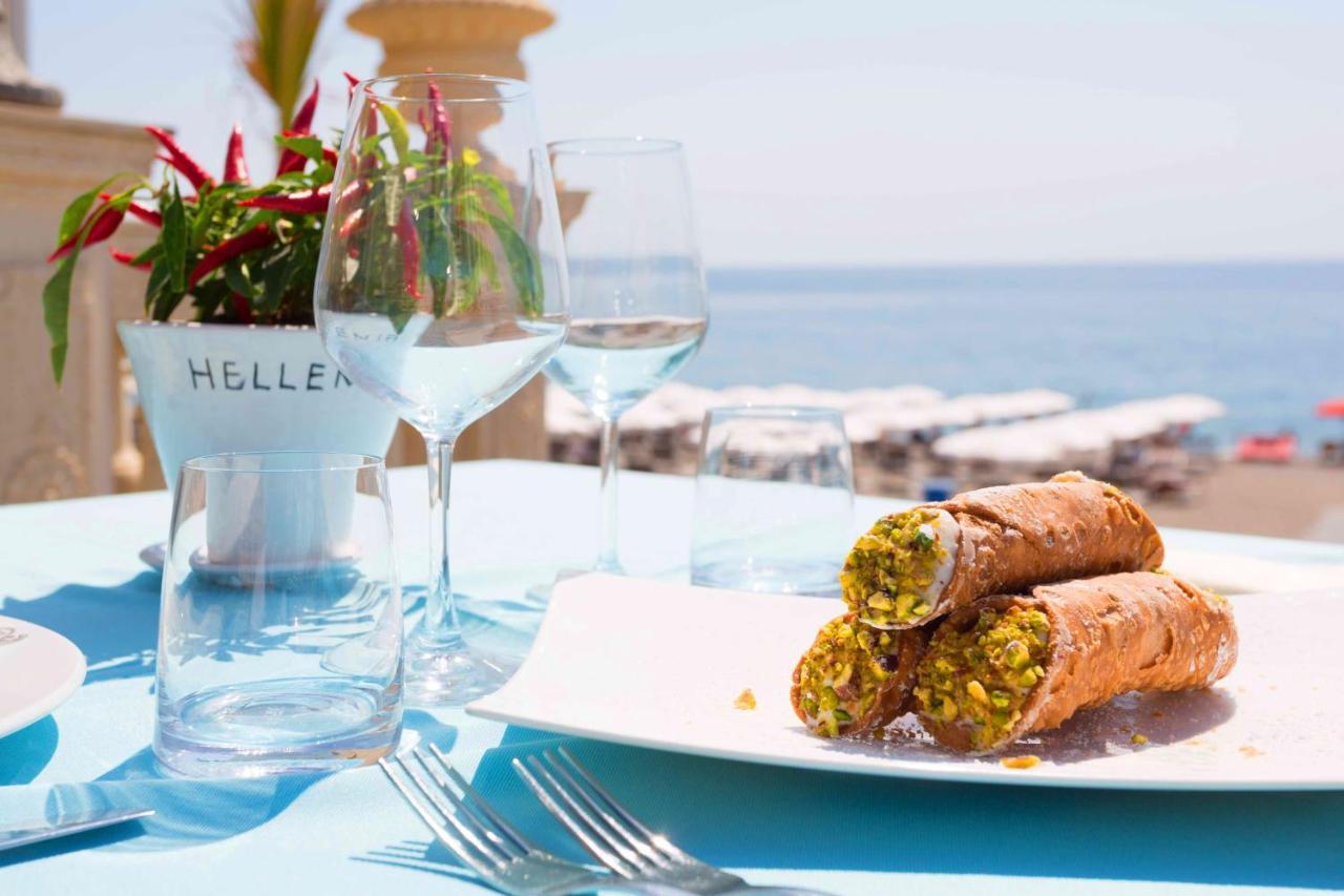 Hellenia Yachting Hotel & Spa Giardini Naxos Esterno foto